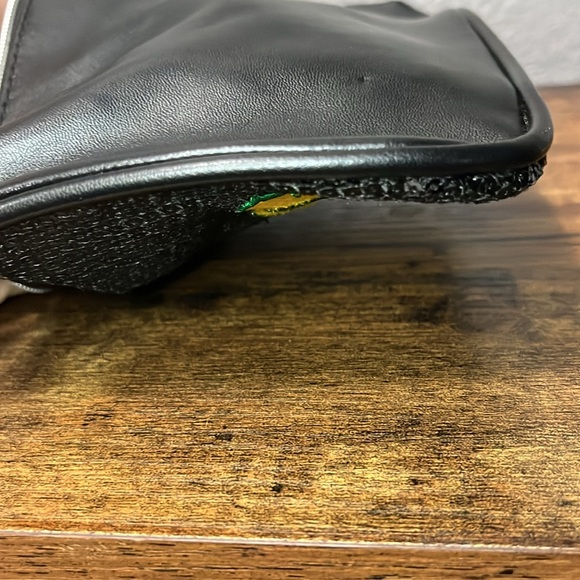 Oregon Ducks Black Sequin Wristlet clutch  purse - Picture 12 of 16